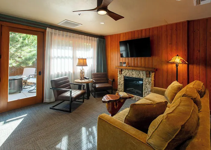 Mt. Lemmon Lodge *